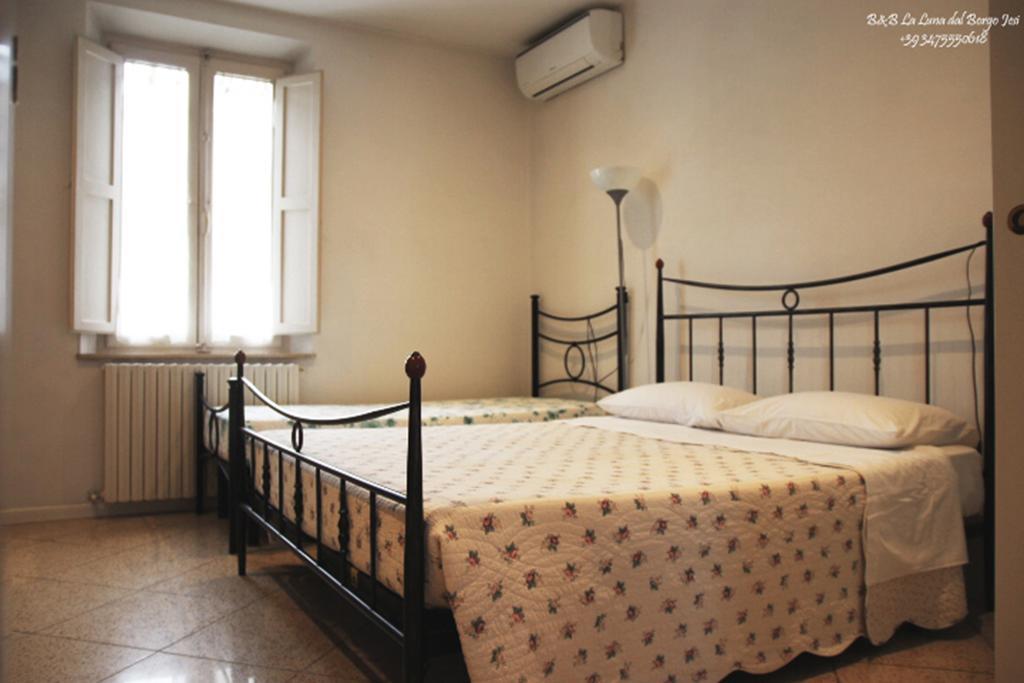 B&B La Luna Dal Borgo Jesi Kültér fotó