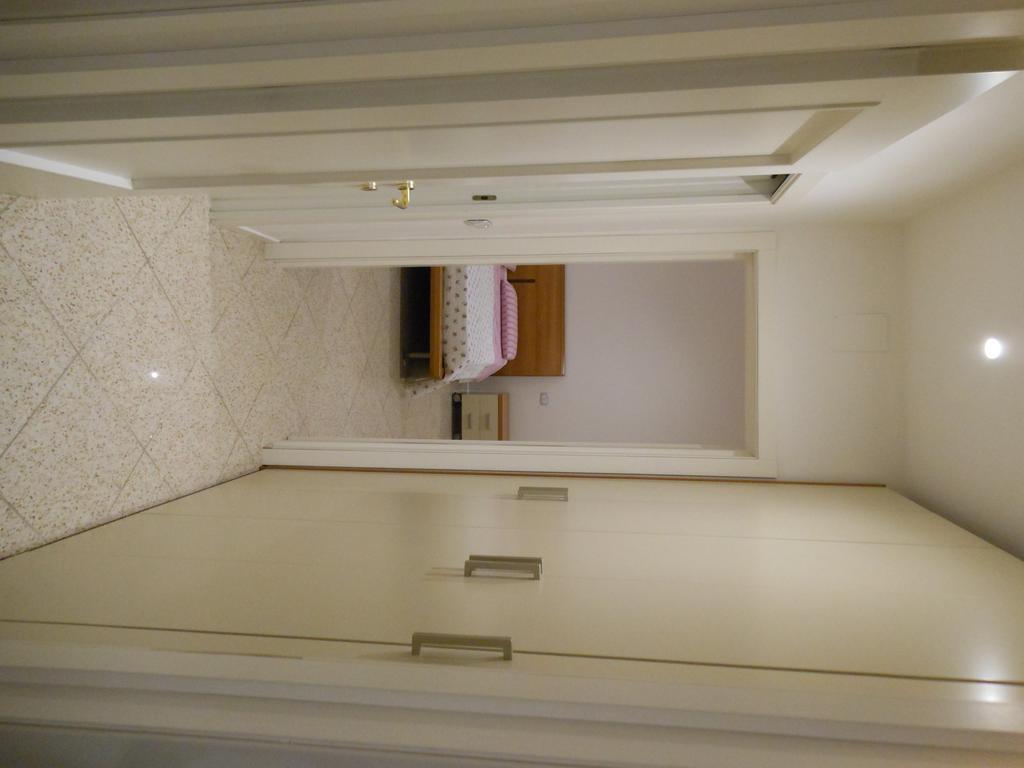 B&B La Luna Dal Borgo Jesi Kültér fotó